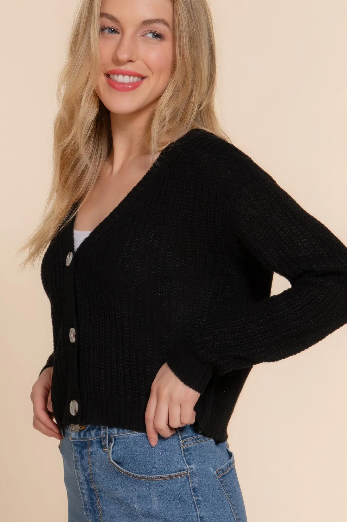 All above the waiste crop cardigan