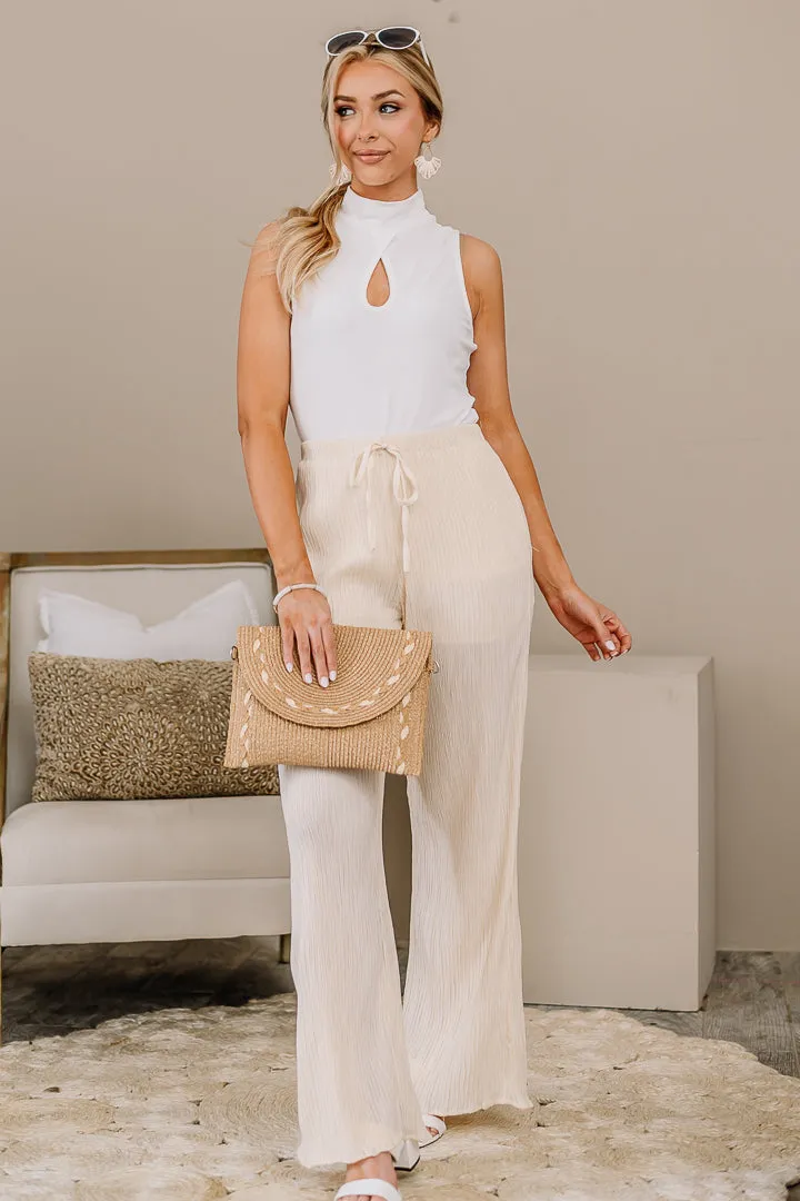 Cut Out Front Knit Tank | White