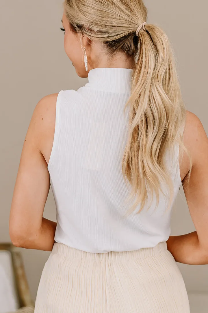Cut Out Front Knit Tank | White