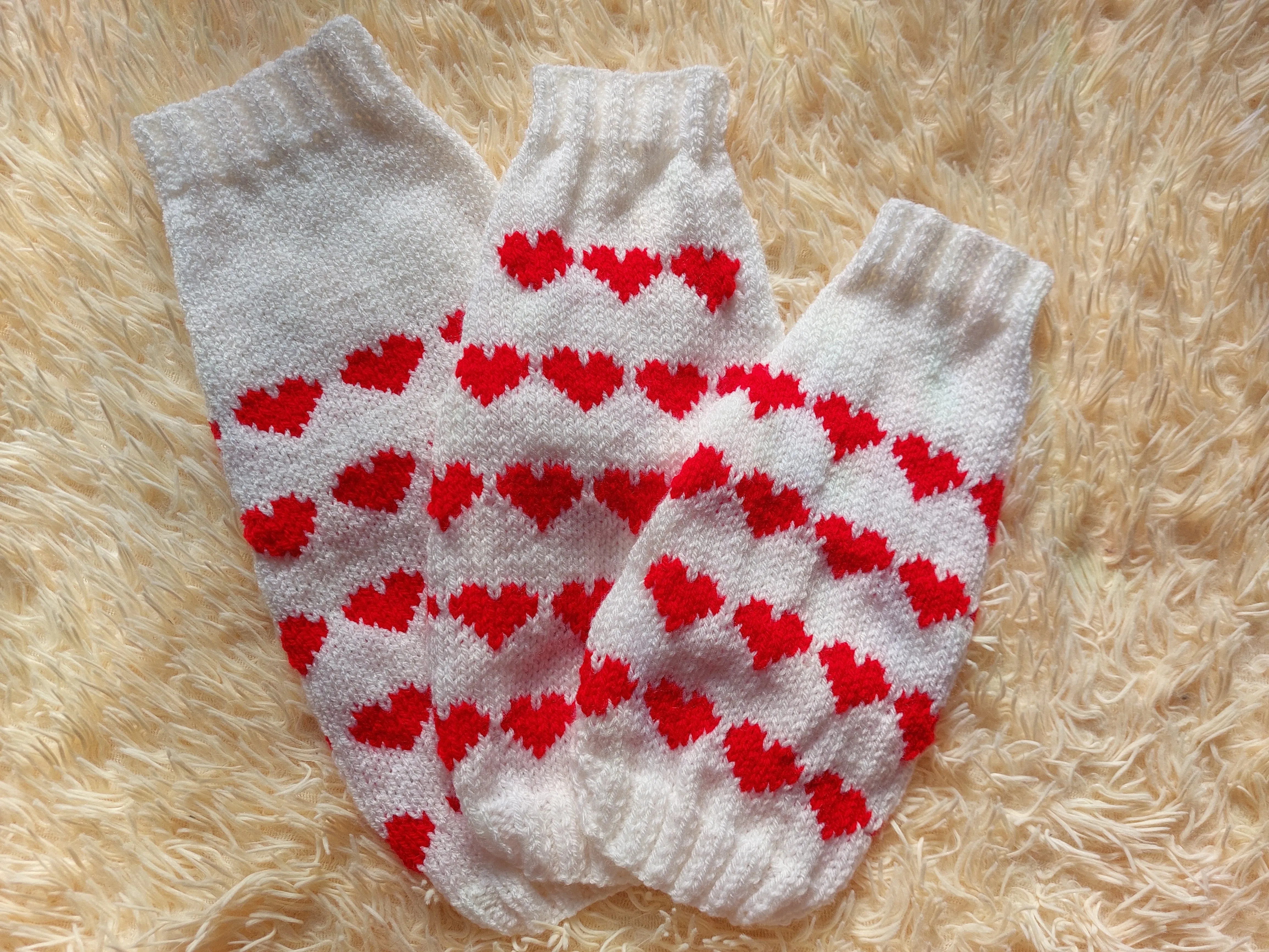 Jumper with hearts for dog valentine's day gift,Dachshund knitted heart sweater, clothing heart sweater, Valentine's day dog sweater