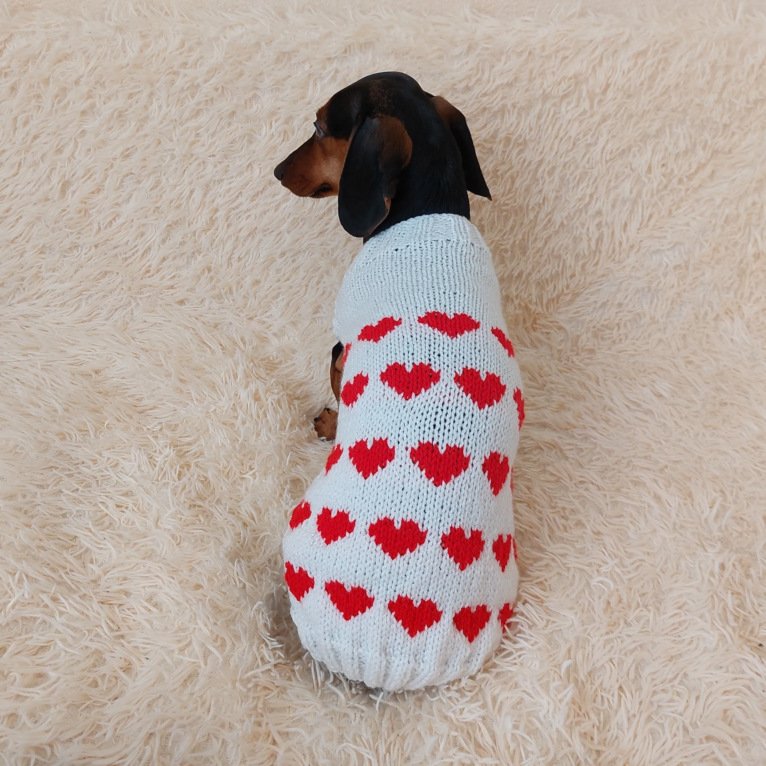 Jumper with hearts for dog valentine's day gift,Dachshund knitted heart sweater, clothing heart sweater, Valentine's day dog sweater
